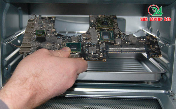 Thay chip nguồn laptop Dell giá rẻ lấy liền tại TPHCM