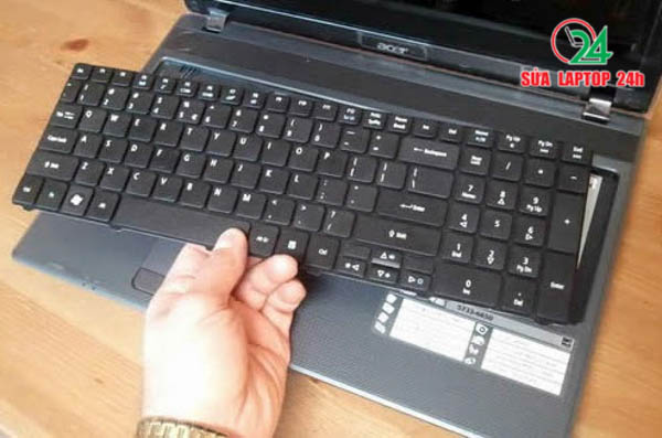 Trung tâm Sửa laptop 24h chuyên thay bàn phím laptop với giá tốt nhất TPHCM