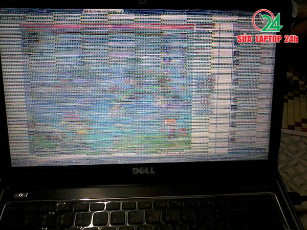 Sửa laptop bị hư màn hình giá tốt tại TPHCM