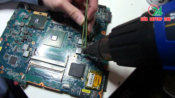 Sửa laptop hỏng phần cứng giá tốt nhất tại TPHCM